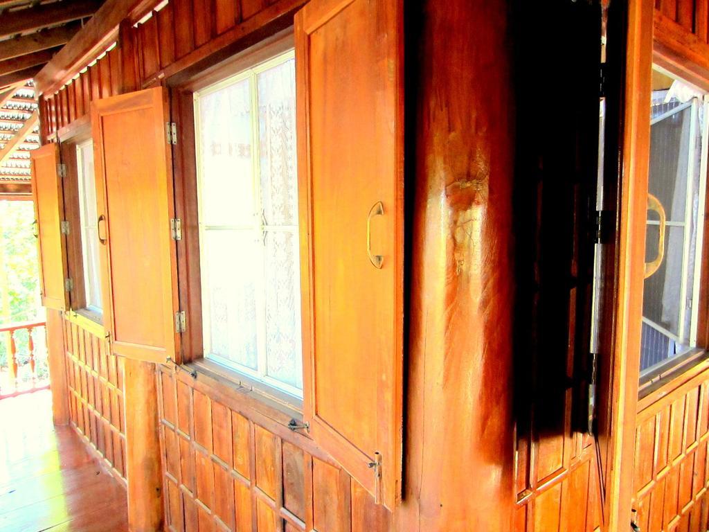 Golden Teak Homestay Mae Rim Exteriér fotografie