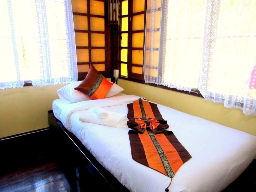 Golden Teak Homestay Mae Rim Exteriér fotografie