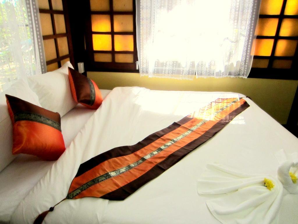 Golden Teak Homestay Mae Rim Exteriér fotografie