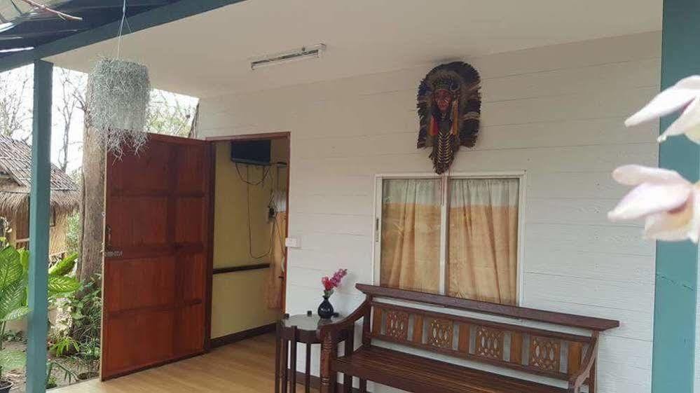 Golden Teak Homestay Mae Rim Exteriér fotografie